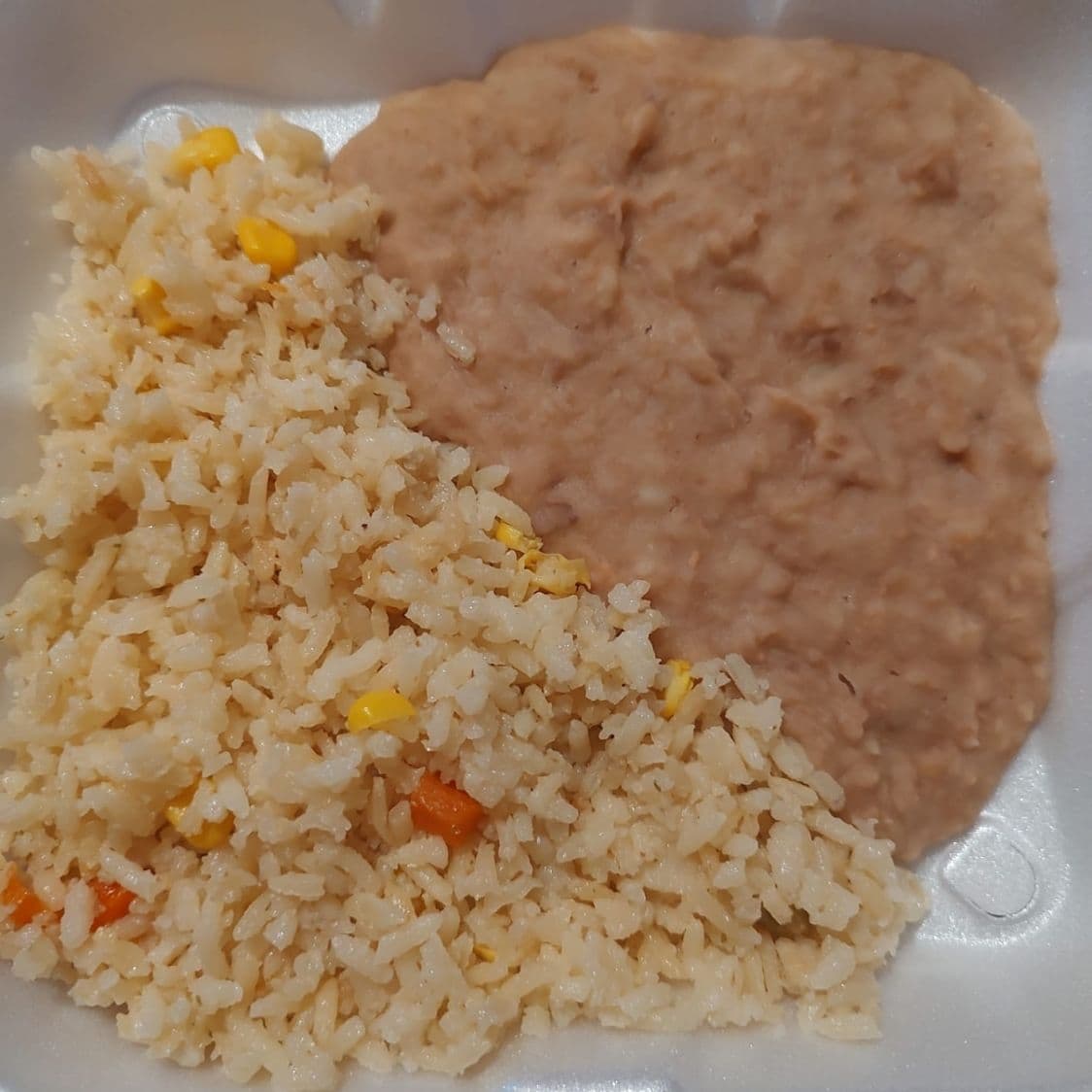 Frijoles y Sopa