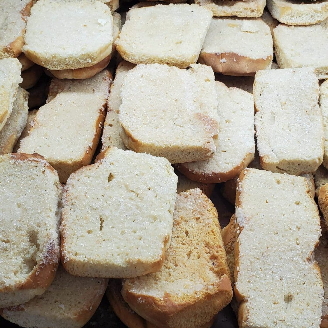Pan Tostado Azucarado con Mantequilla