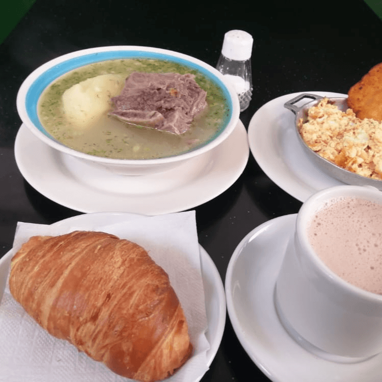Desayuno en Combo