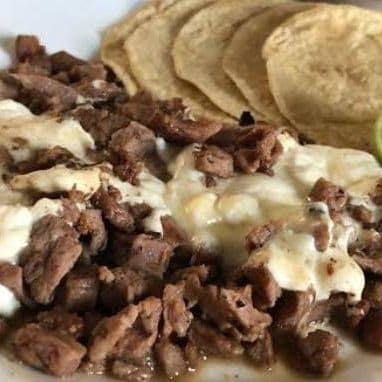Orden de bistec con queso