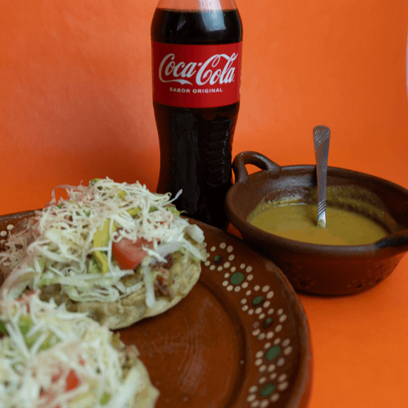 Fogombo de 3 Sopes Chicos + 1 Coca Cola 355ML