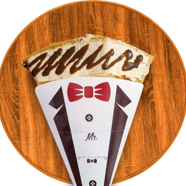Crepa de Cajeta con Philadelphia