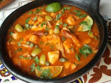 Mariscada Personal en Salsa de Tomate