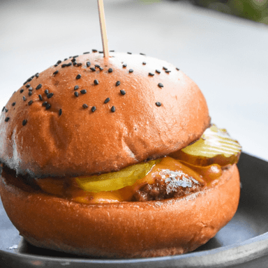 Burger Pepinillos