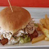 Sándwich Pollo Desmenuzado