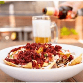 Nachos con chorizo