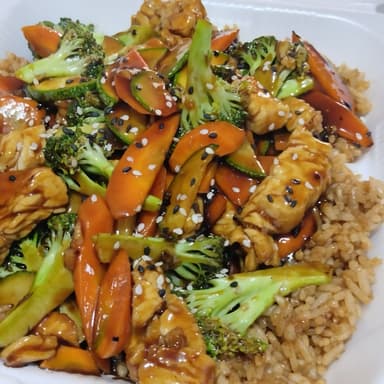 Teriyaki con Arroz Frito