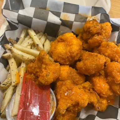 Boneless con Papas