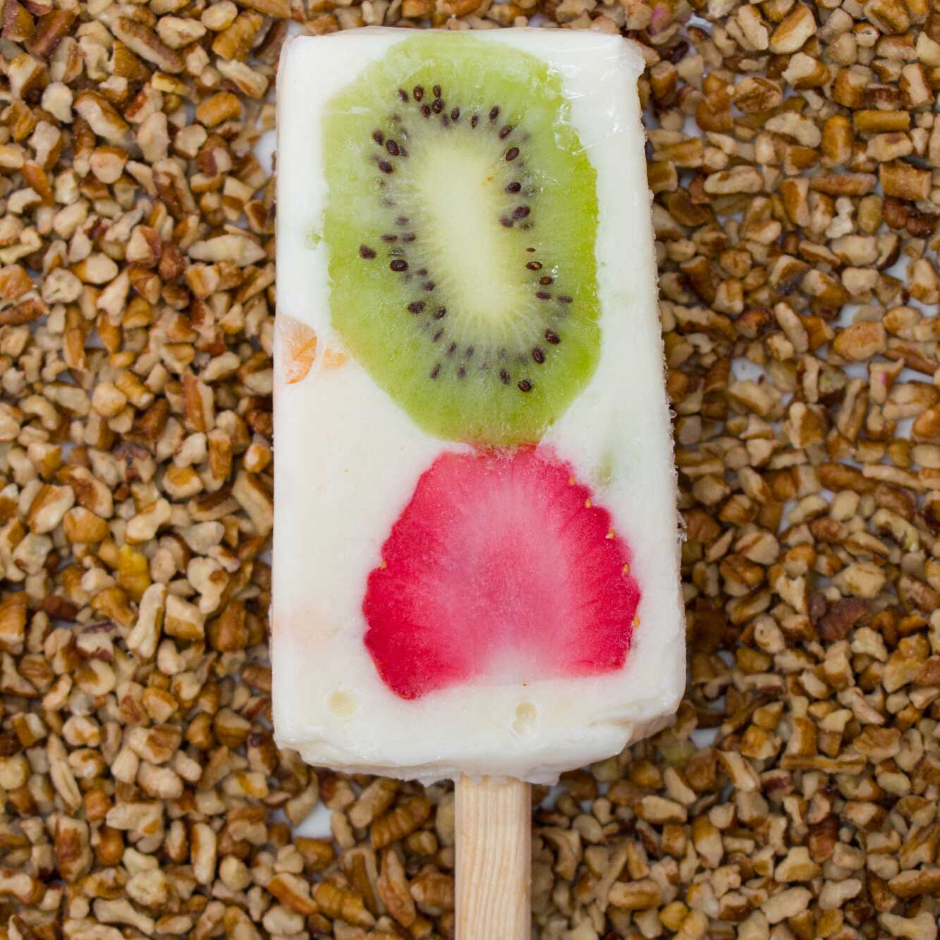 Paleta de Yogurt con Frutas