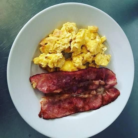 Huevo con Tocino