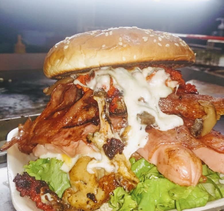 Max Hamburguesas al Carbon