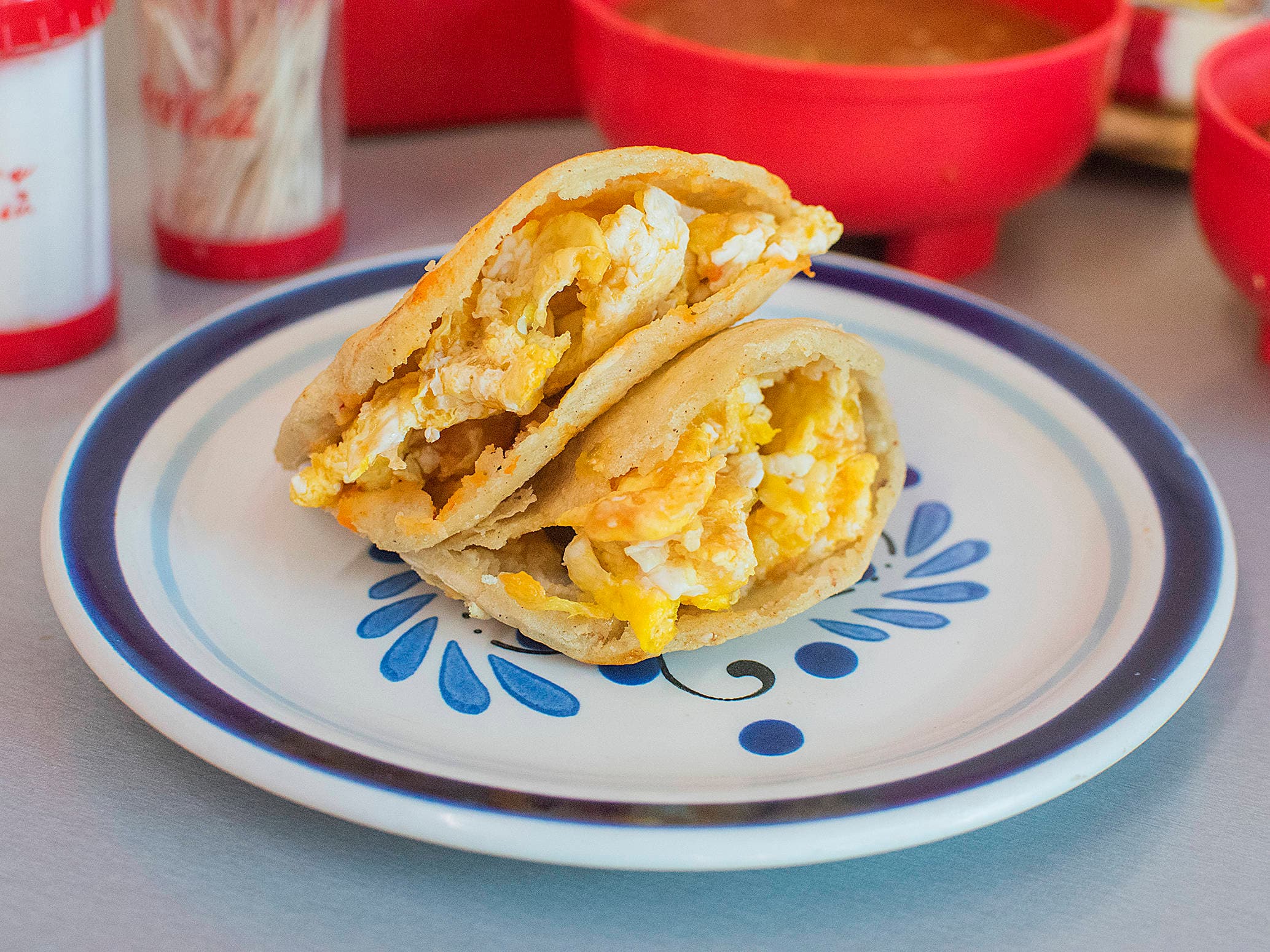 Paquete de 5 gorditas guisado a elegir