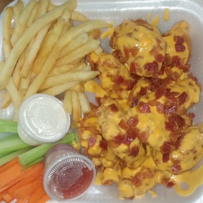 Boneless Queso Y Tosino