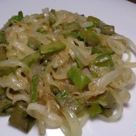 Cebolla con Nopales