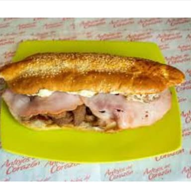 Mega Torta Neza