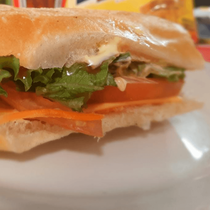 Sándwich de Jamón y Queso