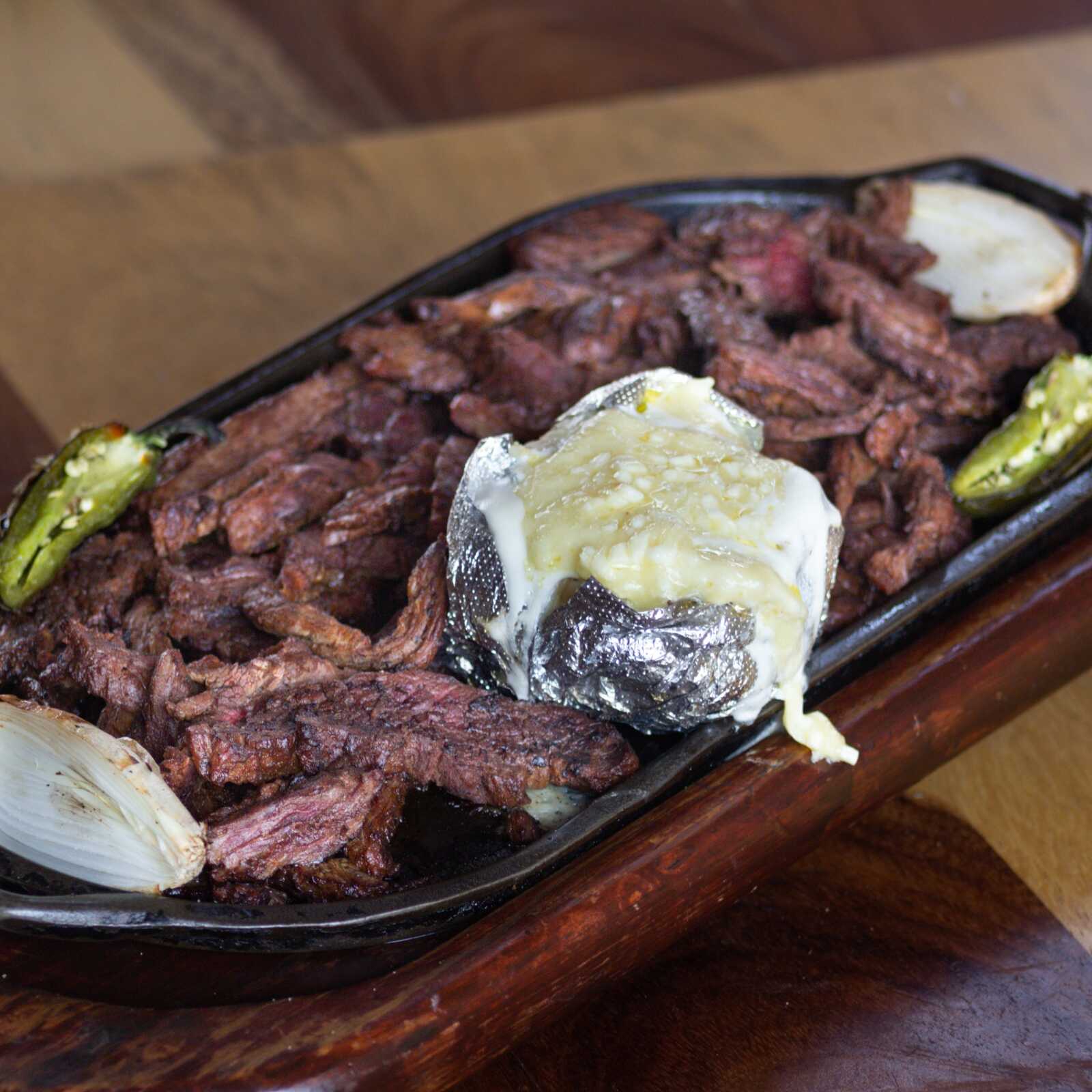 1 KG, DE ARRACHERA + 4 REFRESCOS O AGUA DE SABOR