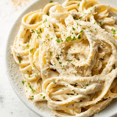 Pasta Alfredo Tocino