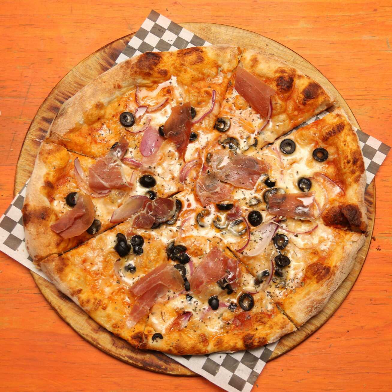 Pizza Caprichosa FAM