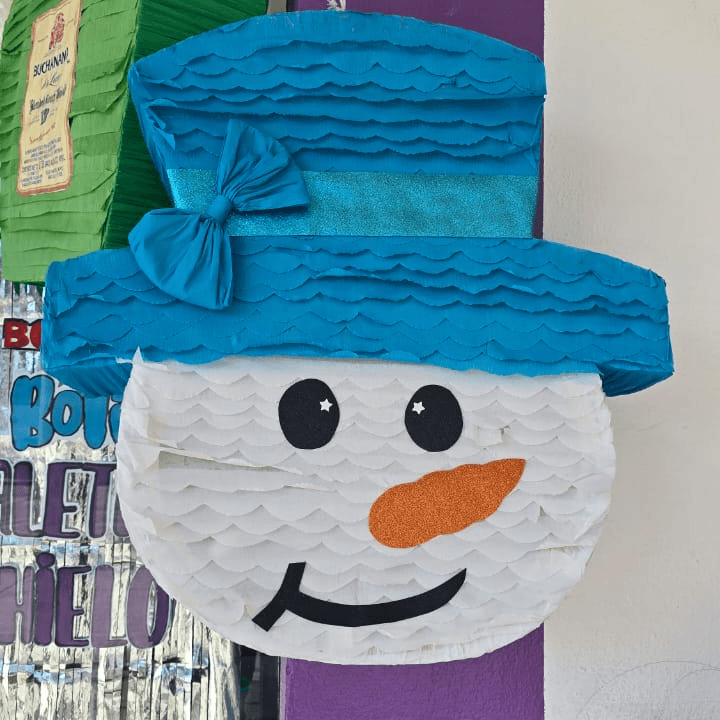 Piñata de Cabeza de Mono de Nieve