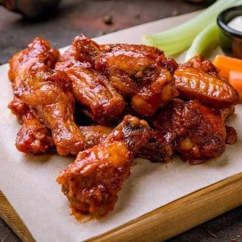 800g de alitas y 150g de papas