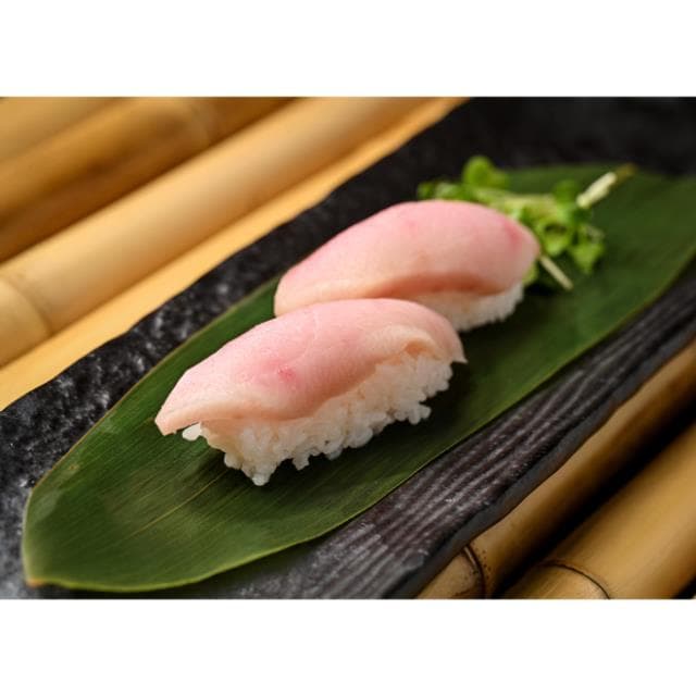 NIGIRIS HAMACHI