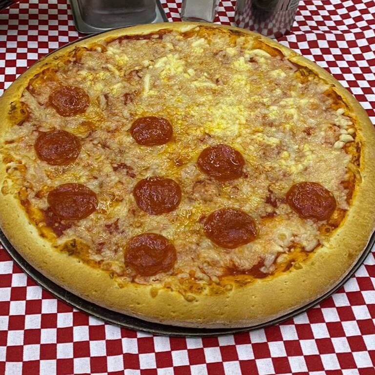 Pizza 1/2 Queso, 1/2 Pepperoni