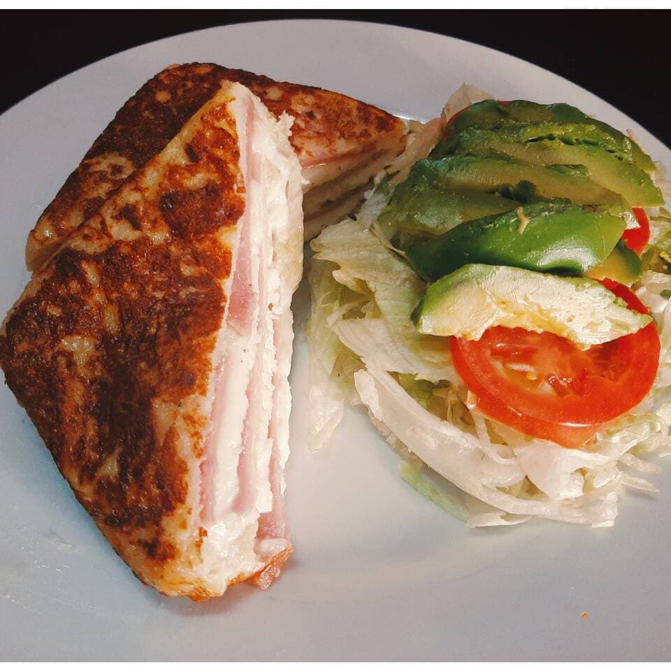 Sandwich Montecristo + ensalada