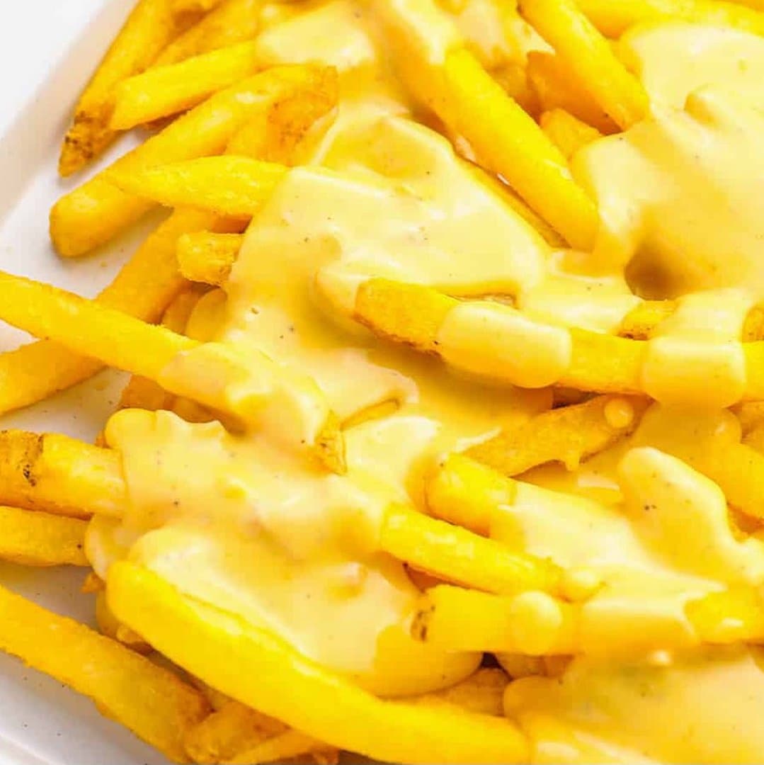 Papas Fritas con Cheddar 🍟🧀
