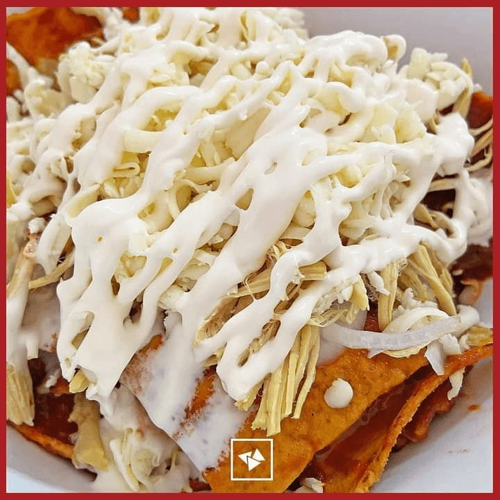 CHILAQUILES GRANDES CON HUEVO