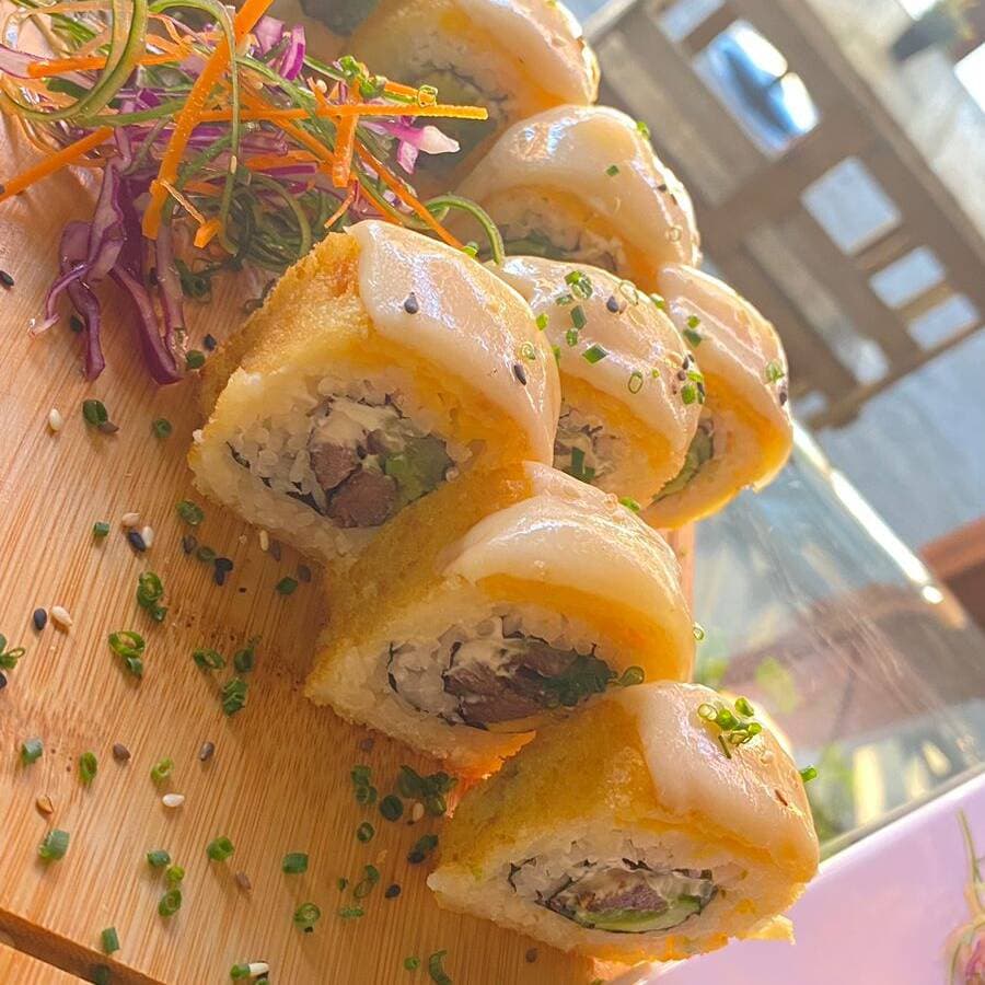 Tres Quesos Roll