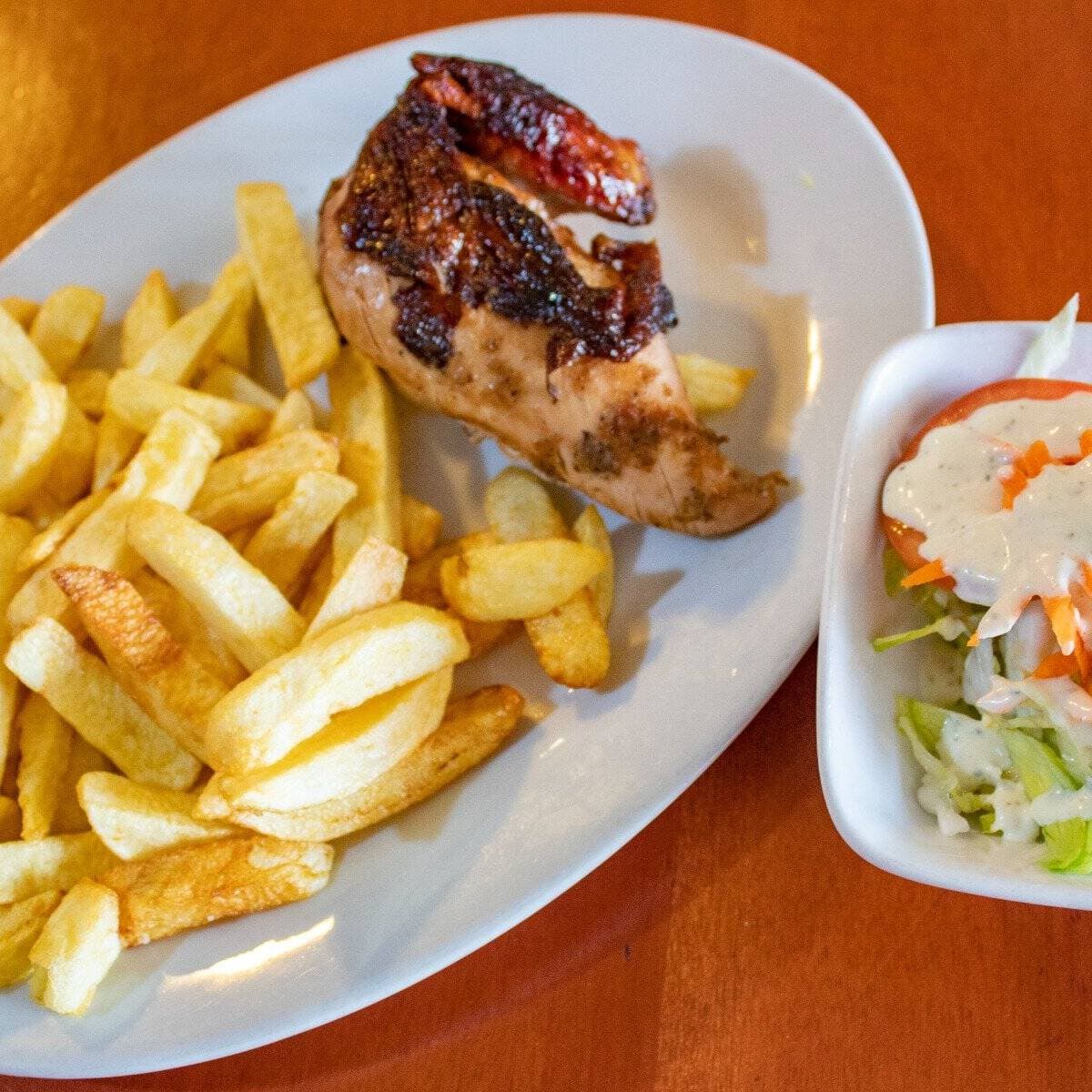 1/4 de pollo  a la brasa