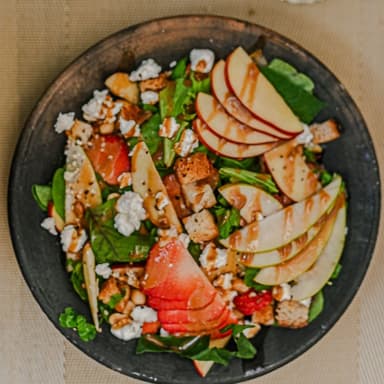 Ensalada de Queso de Cabra con pollo