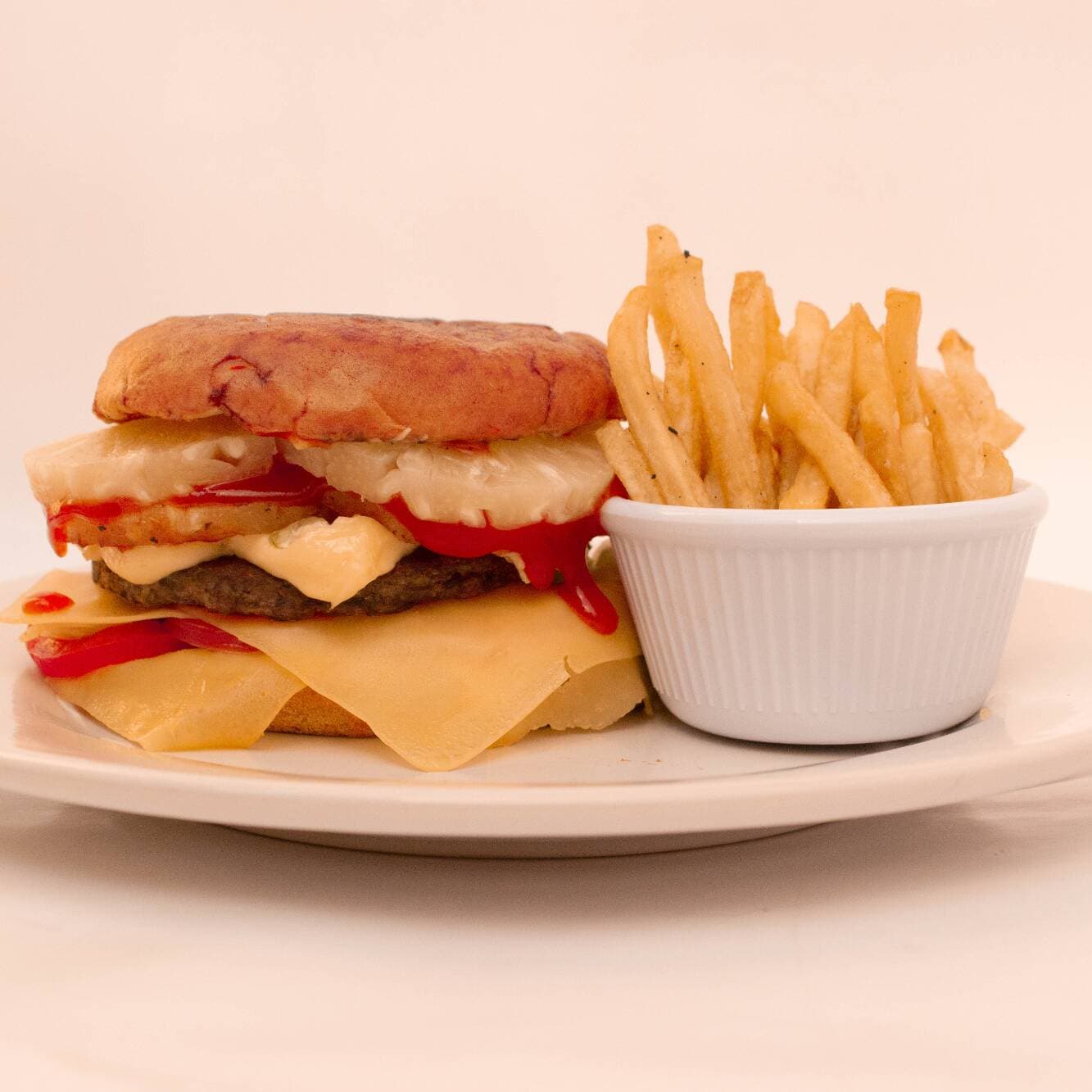 Hamburguesa Hawaiana ( promo con porcion de papas)