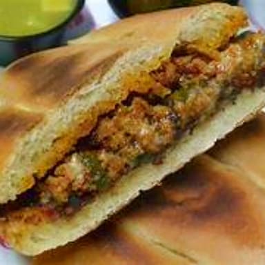 torta de huevo con longaniza