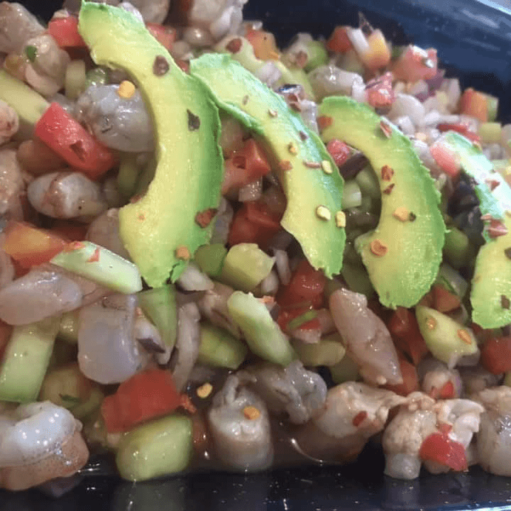 Litro de ceviche de camarón cocido o curtido