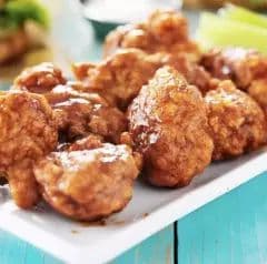 Boneless 250G. + Papas Fran