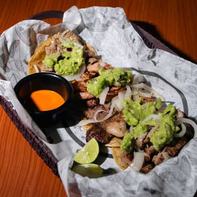 Orden de Tacos de Asada (3)