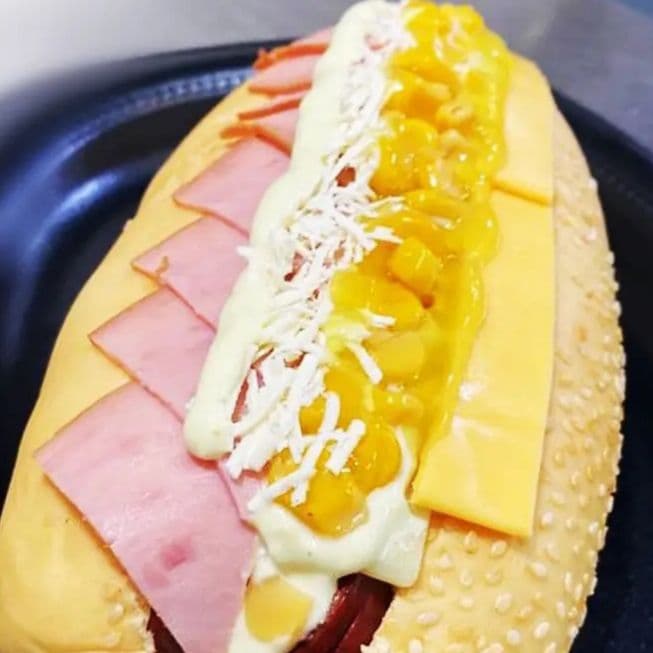 4 Perros Queso Cheddar + Mozarella y Jamón 😃