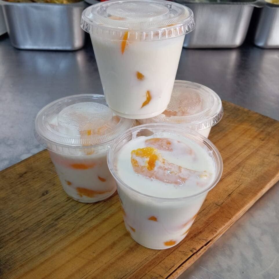 Duraznos con crema