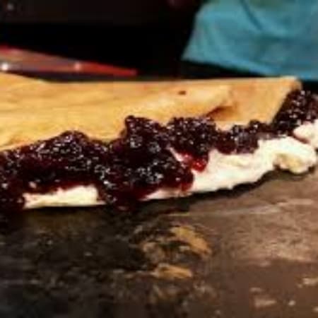 Crepa de Zarzamora con Philadelphia