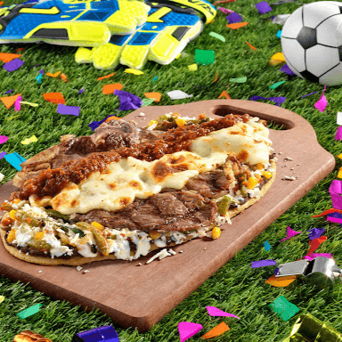 Huarache de Chorizo