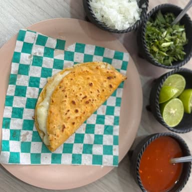 QUESADILLA SENCILLA