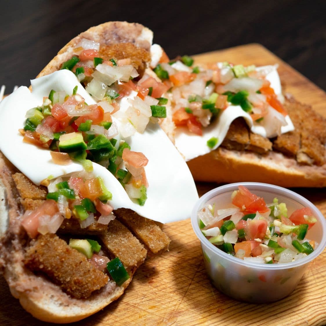 Molletes con Milanesa