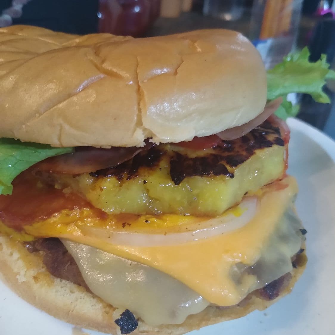 Hamburguesa Hawaiana