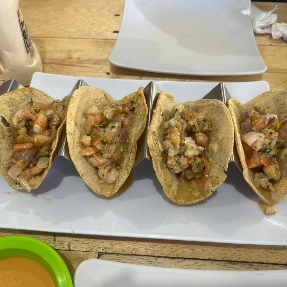 Quesadilla de Machaca de Camarón