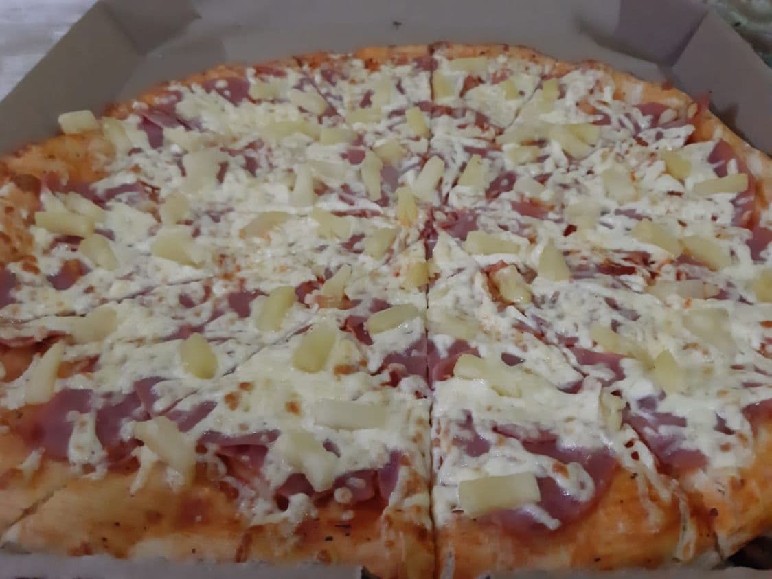 Pizza Hawaiana
