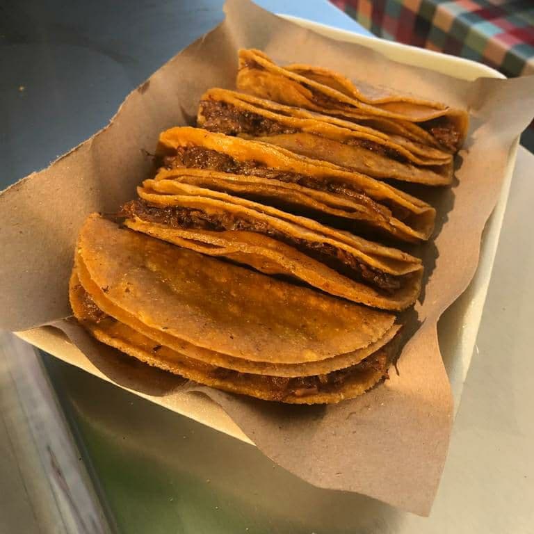 Taco de Birria Doradito