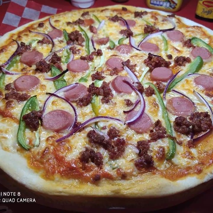 Pizza Mediana de Especialidad