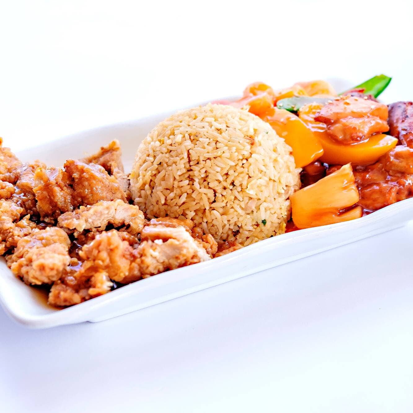 C3 Pollo con Piña, Pollo Enrollado y Chaufa